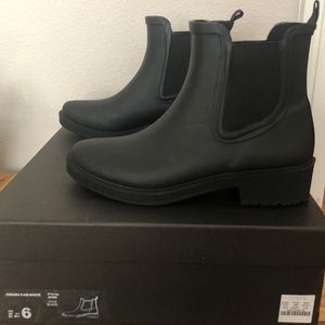 J. Crew Chelsea Matte Rain Boots- NWT